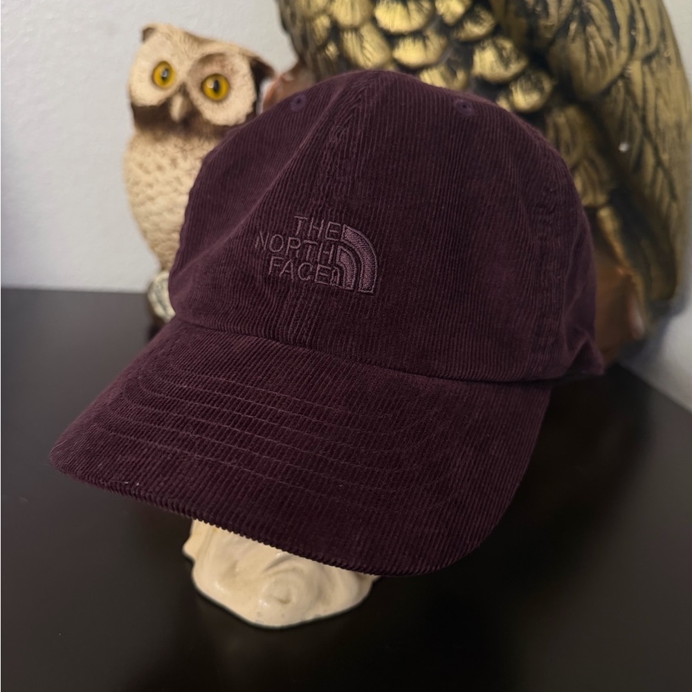 The North Face Plum Corduroy Cap - Picture 3 of 7